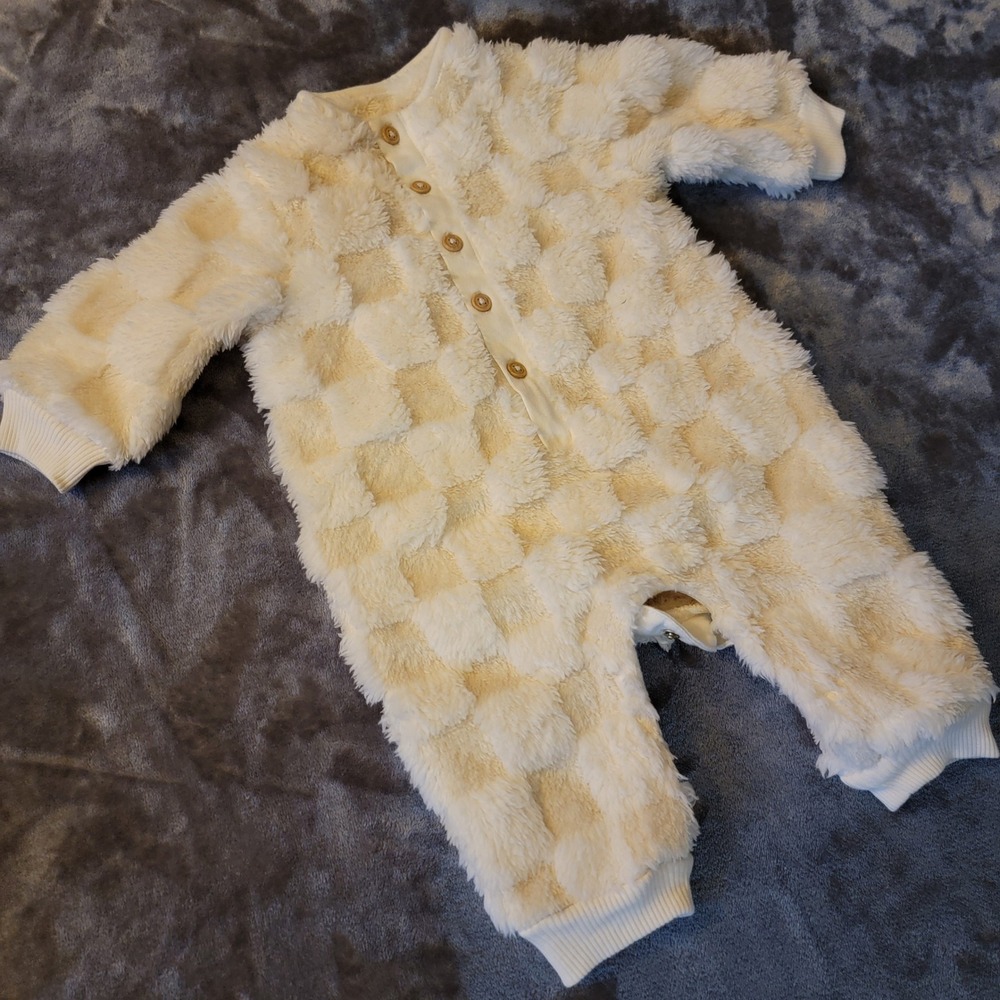 Cat & Jack Faux Fur Plush Romper Baby 0-3M Cream LNWT Checkered 822